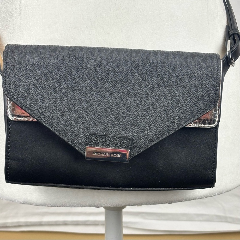 Michael Kors Black and Silver Belt Bag Adjustable Flap front - Picture 4 of 10